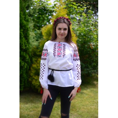 Embroidered blouse "Roses&Geometry"